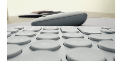 Wireless Logitech Pebble 2 Combo Keyboard and Mouse QWERTY Graphite