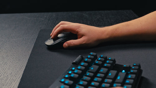 Logitech G 910-006630 mouse