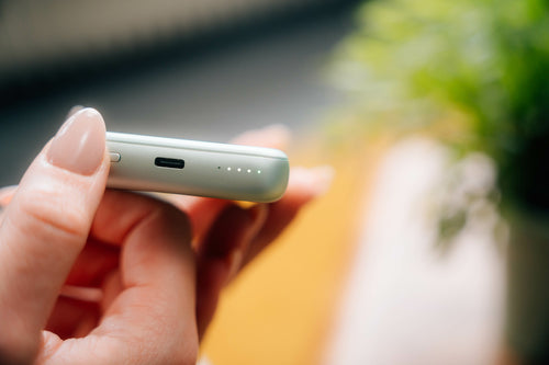 Verbatim Charge 'n' Go Magnetic Wireless Power Bank 10000mAh - Green, Quick Charge 3.0