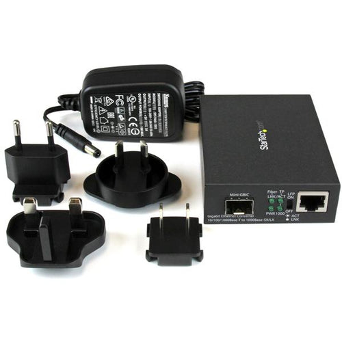 Fiber Media Converter StarTech.com MCM1110SFP 10/100/1000Mbps Open SFP TAA - MCM1110SFP