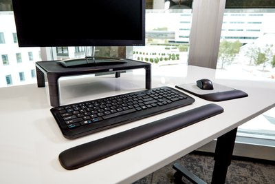 3M WR85B Gel Wrist Rest - Ergonomic Black Desk Support for Comfortable Typing
