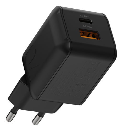 Xtorm XECNG701 mobile device charger