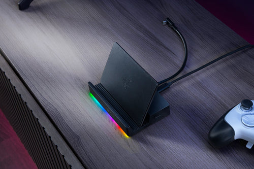 Razer RC21-02310100-R3M1 mobile device dock station