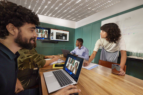 HP Poly V52