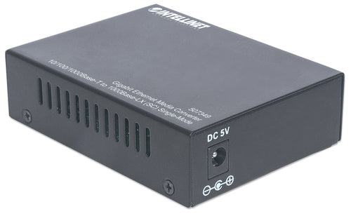 Intellinet 507349 network media converter