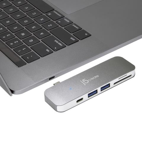 j5create JCD388 laptop dock/port replicator