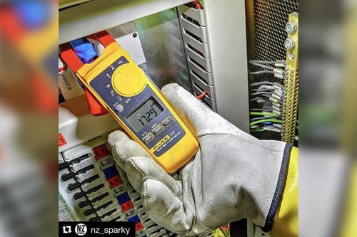 Fluke 325 True RMS Clamp Meter multimeter