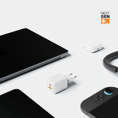 Xtorm XECNG700 mobile device charger