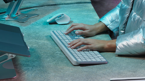 Keyboard Logitech MX Keys S Wireless Bluetooth Scissor QWERTY LED - 920-011559