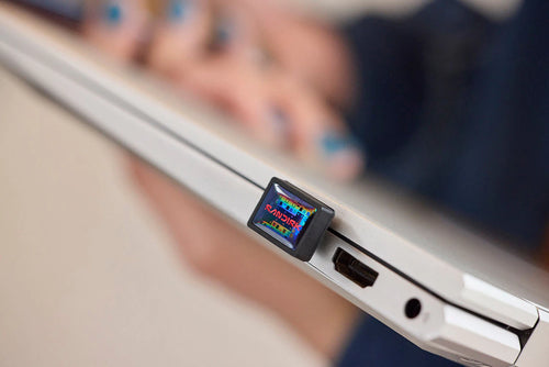 USB Flash Drive SanDisk Extreme Fit 64GB USB-C 300MB/s Capless - SDCZ530-064G-G46