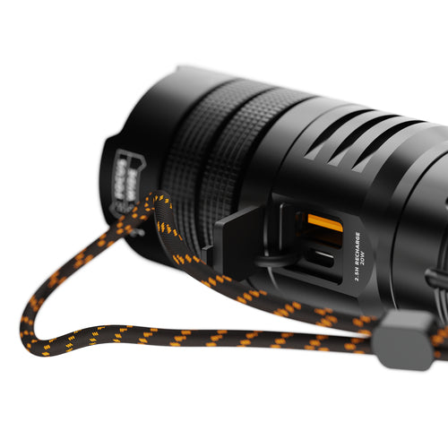 Xtorm XRF101 flashlight